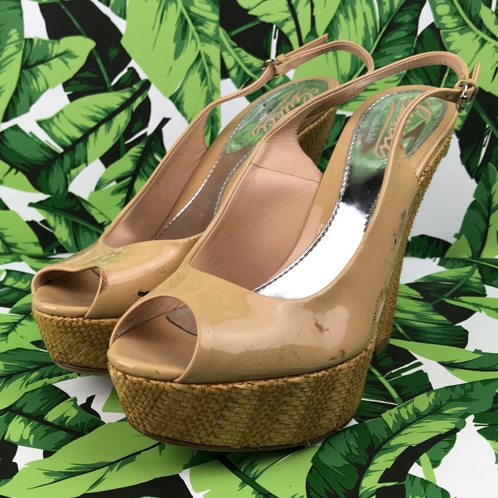 Gucci Vitello Vernice Soft Sable Woven Wedges